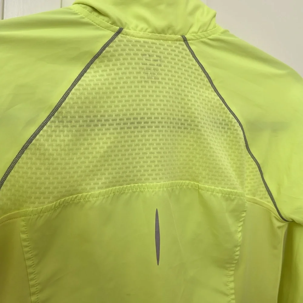 Champion Women's Neon Yellow Jacket windbreaker zipper pockets &closure. XS/TP - Picture 10 of 14